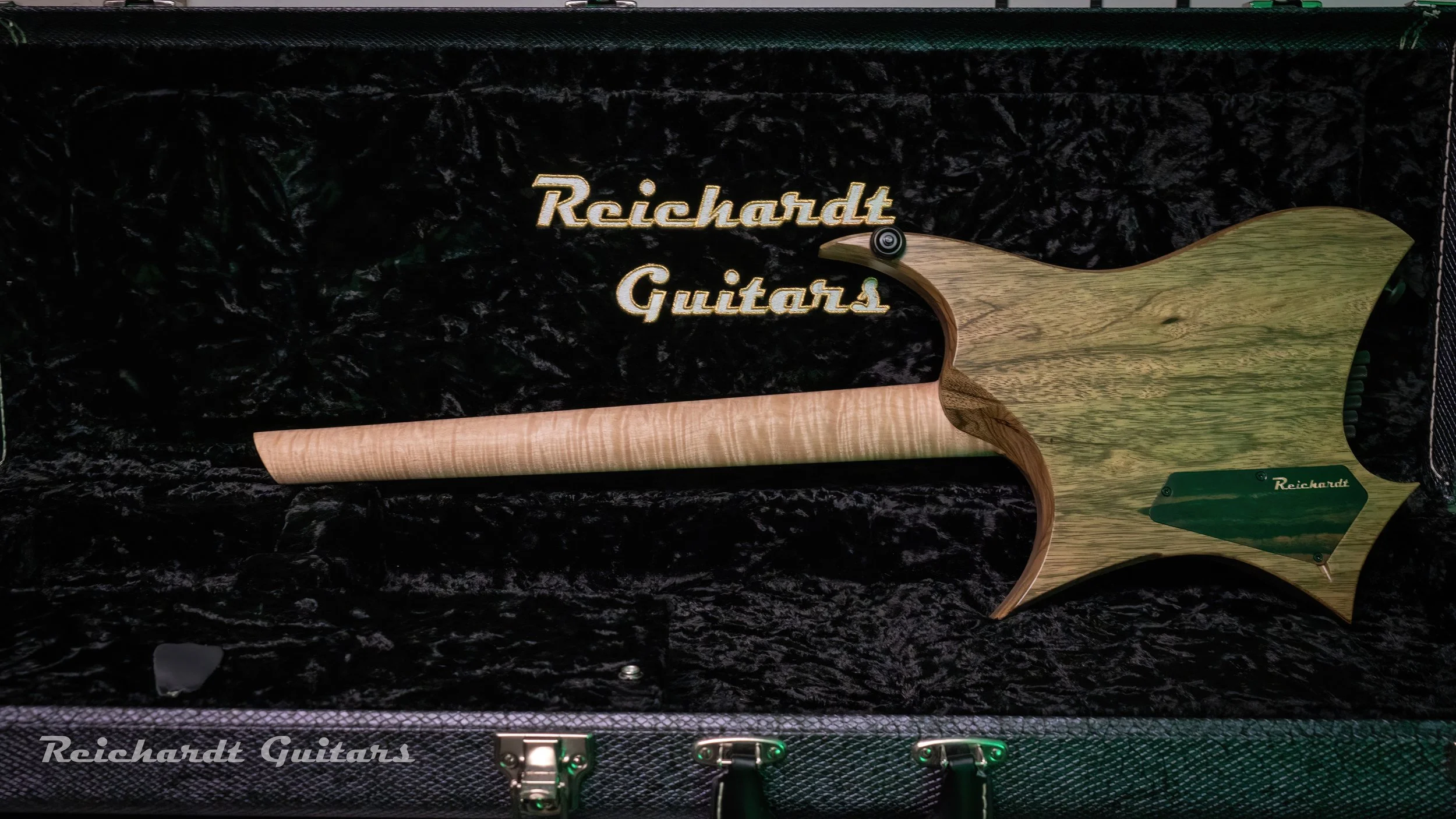 Reichardt Guitars 6-String Headless Horseman Multiscale